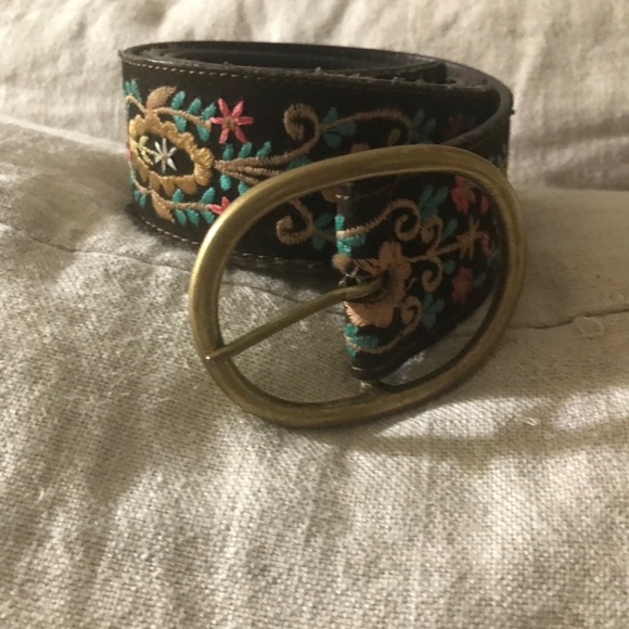 Belt - Picture 2 of 3